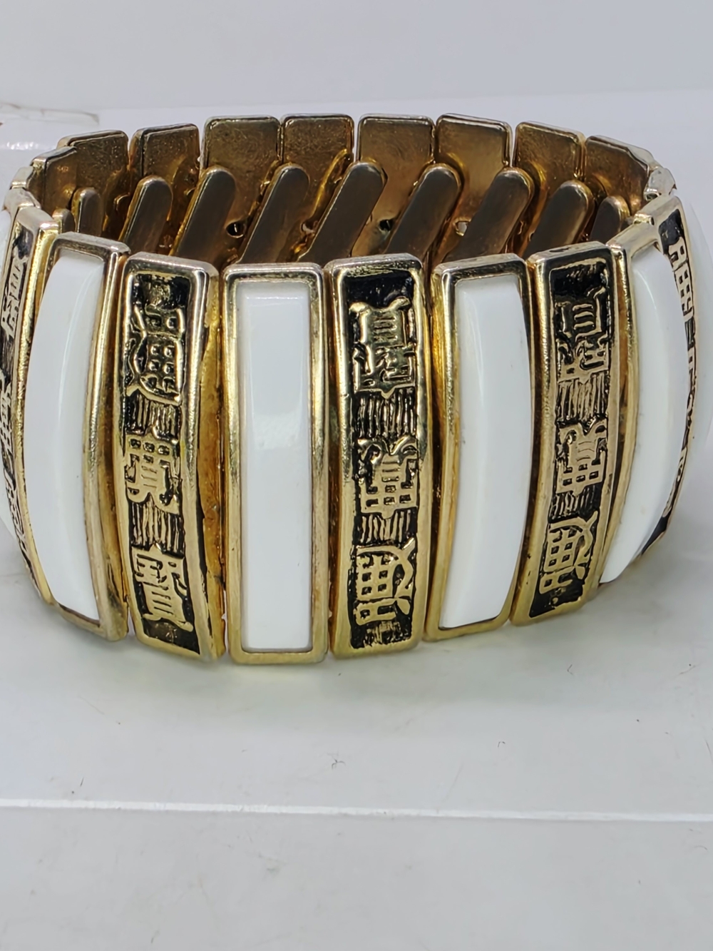 Vintage Asian Expansion Bracelet Gold Tone White Thermoset Panels Chinoiserie